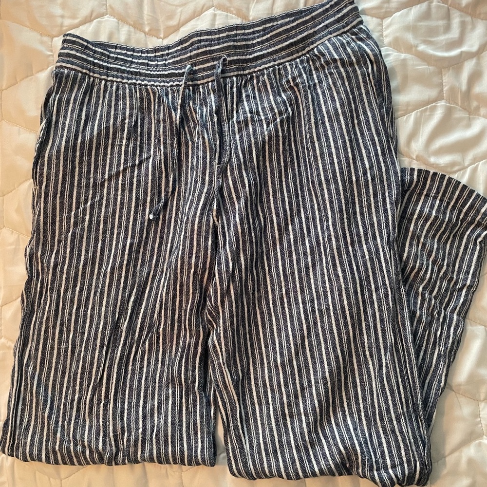 Old Navy • Relaxed High-Waisted Striped Linen Blend Wide Leg Pants